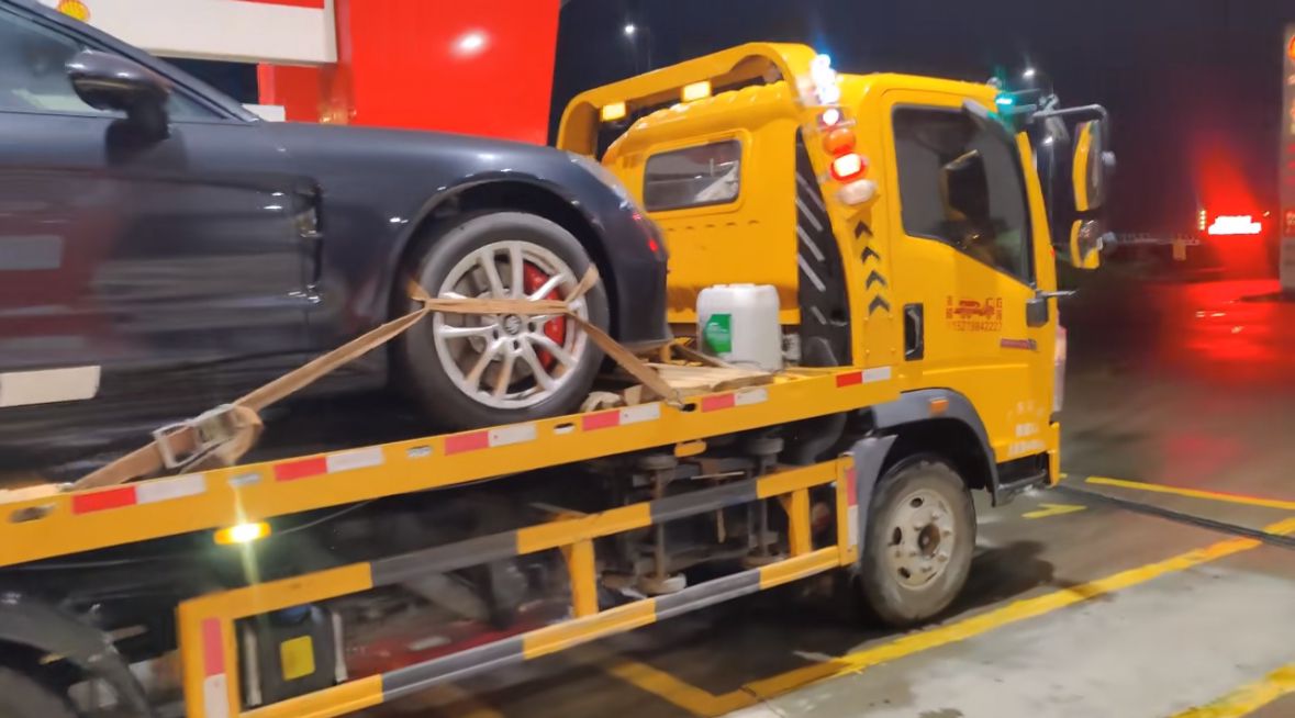 酒泉行车途中遇到突发状况该如何呼叫道路救援？